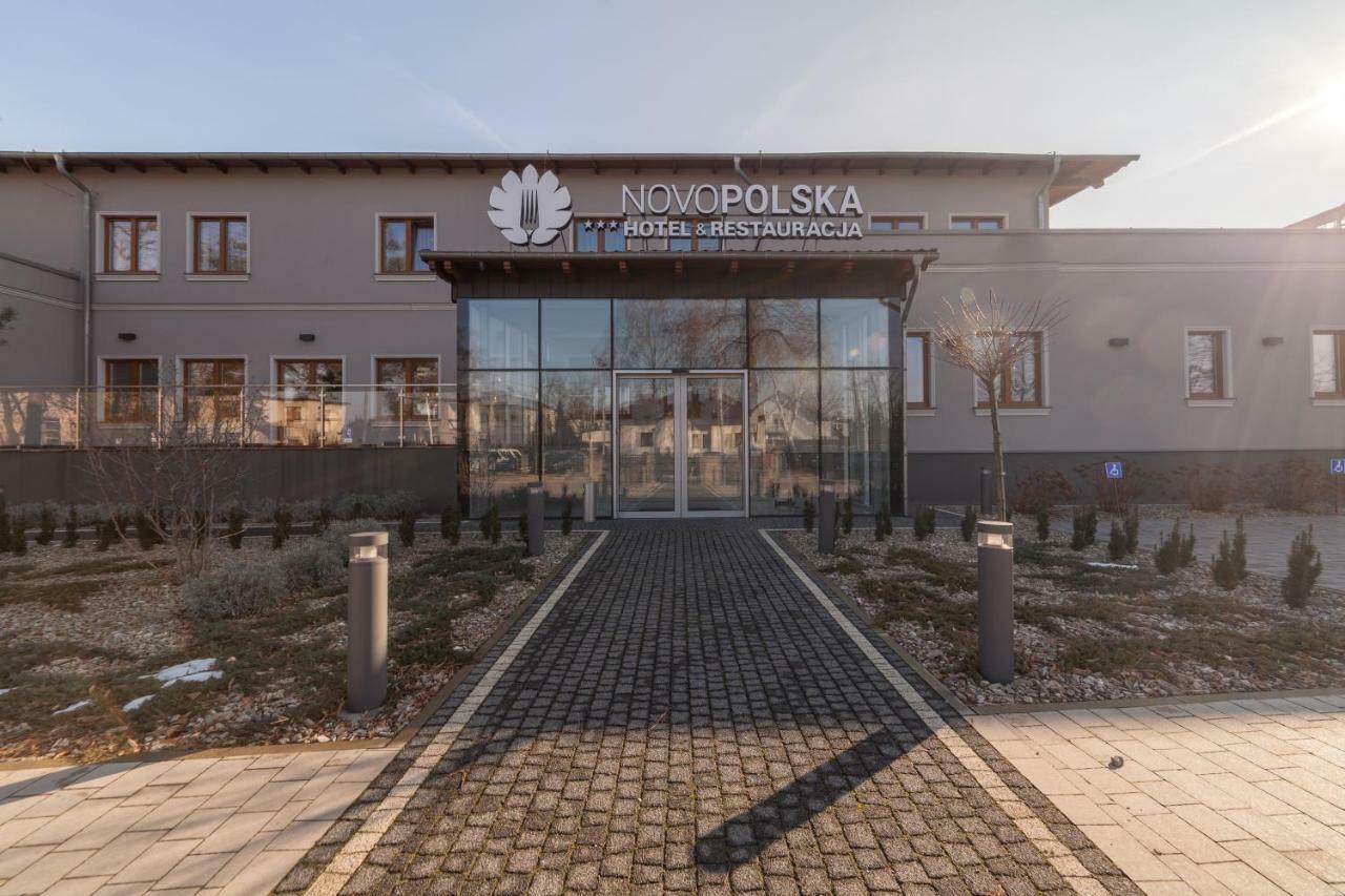 Novopolska - Hotel I Restauracja Koscian Exterior photo